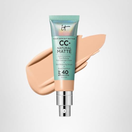Daily-wear look suits sensitive or acne-prone skin with noncomedogenic formula.