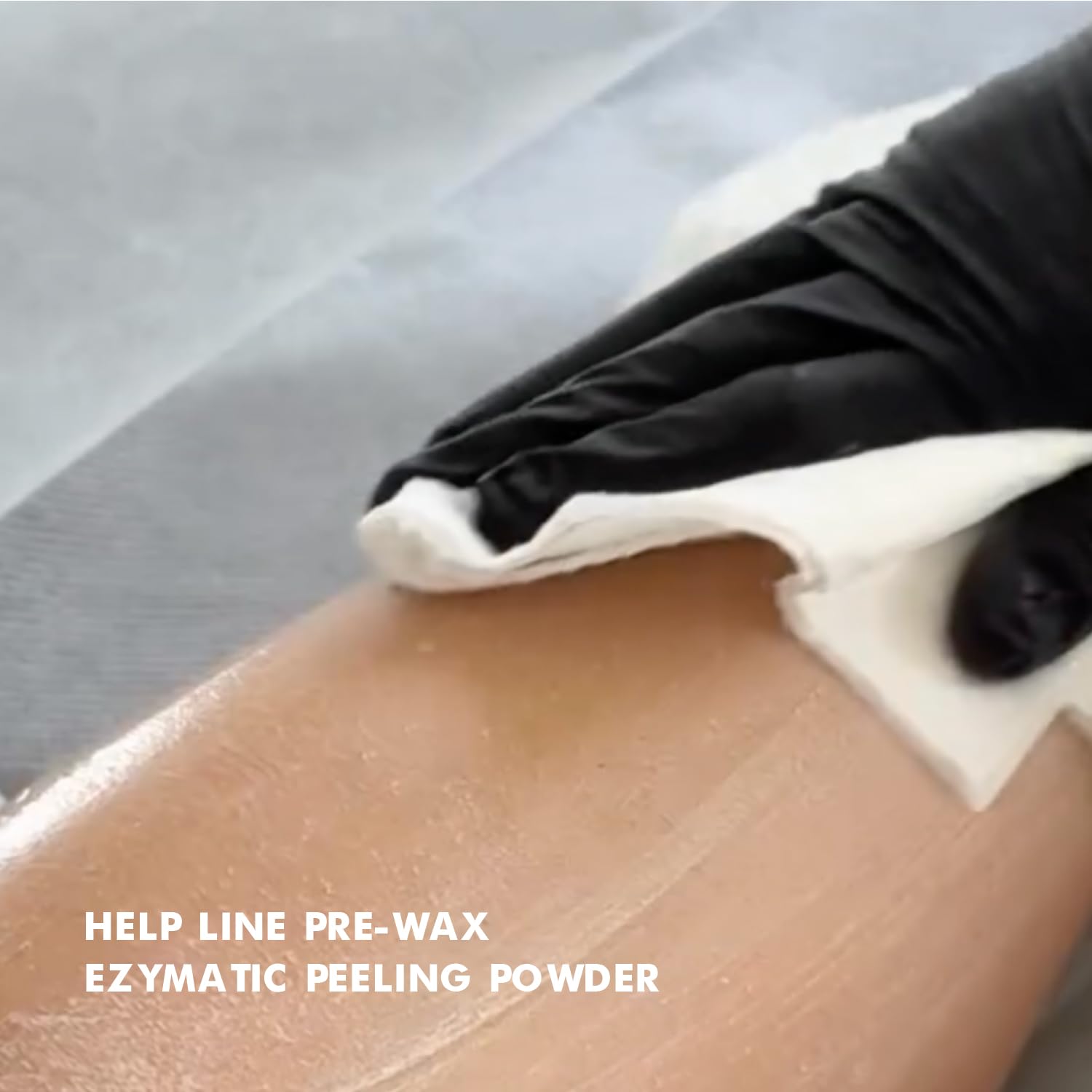 Italwax Help Line peeling powder activated with water for easy prep