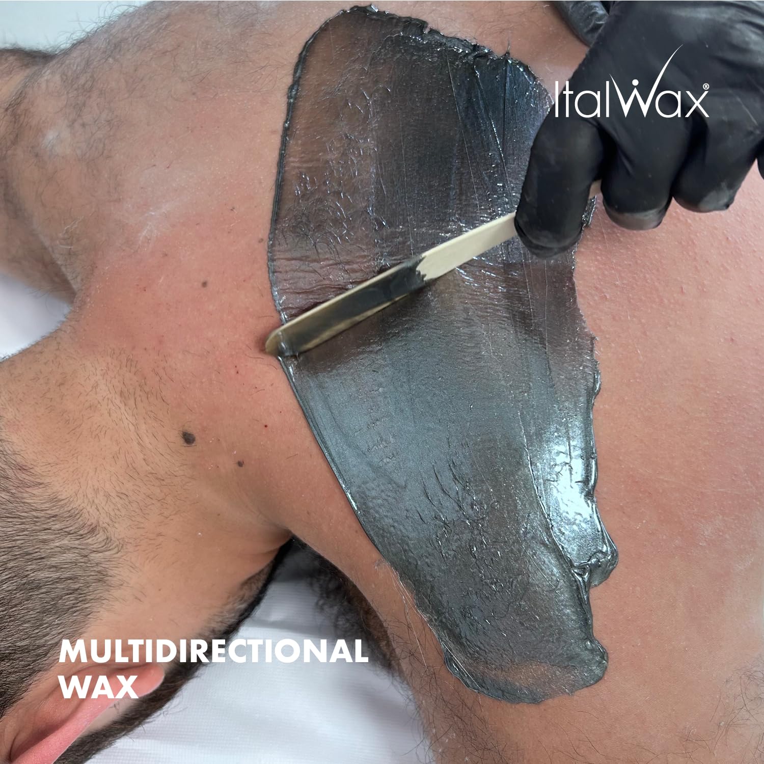 Italwax Pour Homme easy-use application demonstrating simple melt-and-apply.