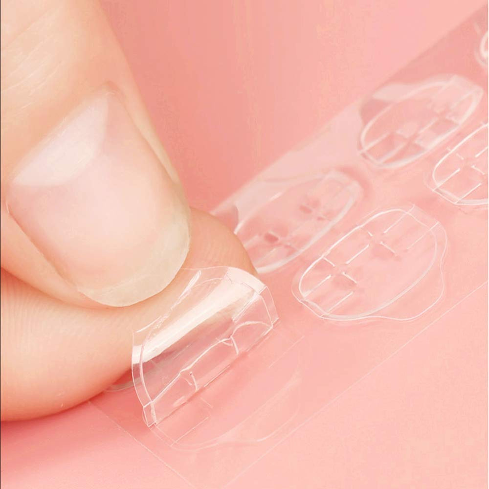 Ivtor easy-application steps for fast at-home manicures.
