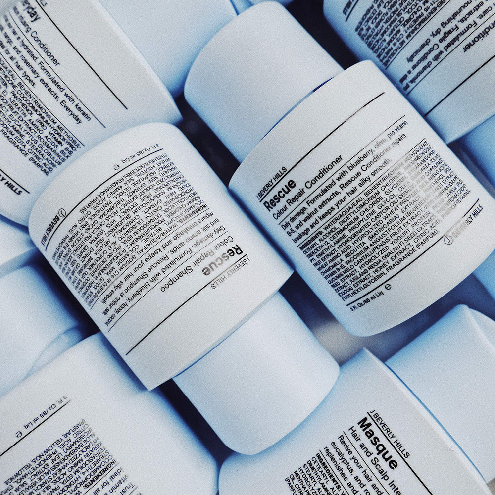 J Beverly Hills Blue Rescue shampoo foam texture with creamy, smooth feel.