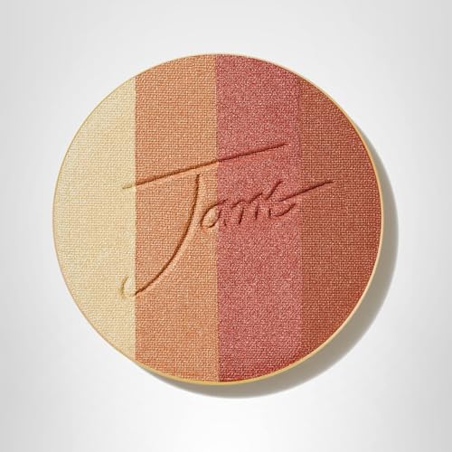 Jane Iredale PureBronze application offers breathable, versatile color options.