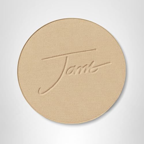 Jane Iredale Purepressed Base includes antioxidants for added skin nourishment.