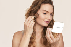 Jane Iredale PurePressed Base Latte SPF protection in action for daily sun care.