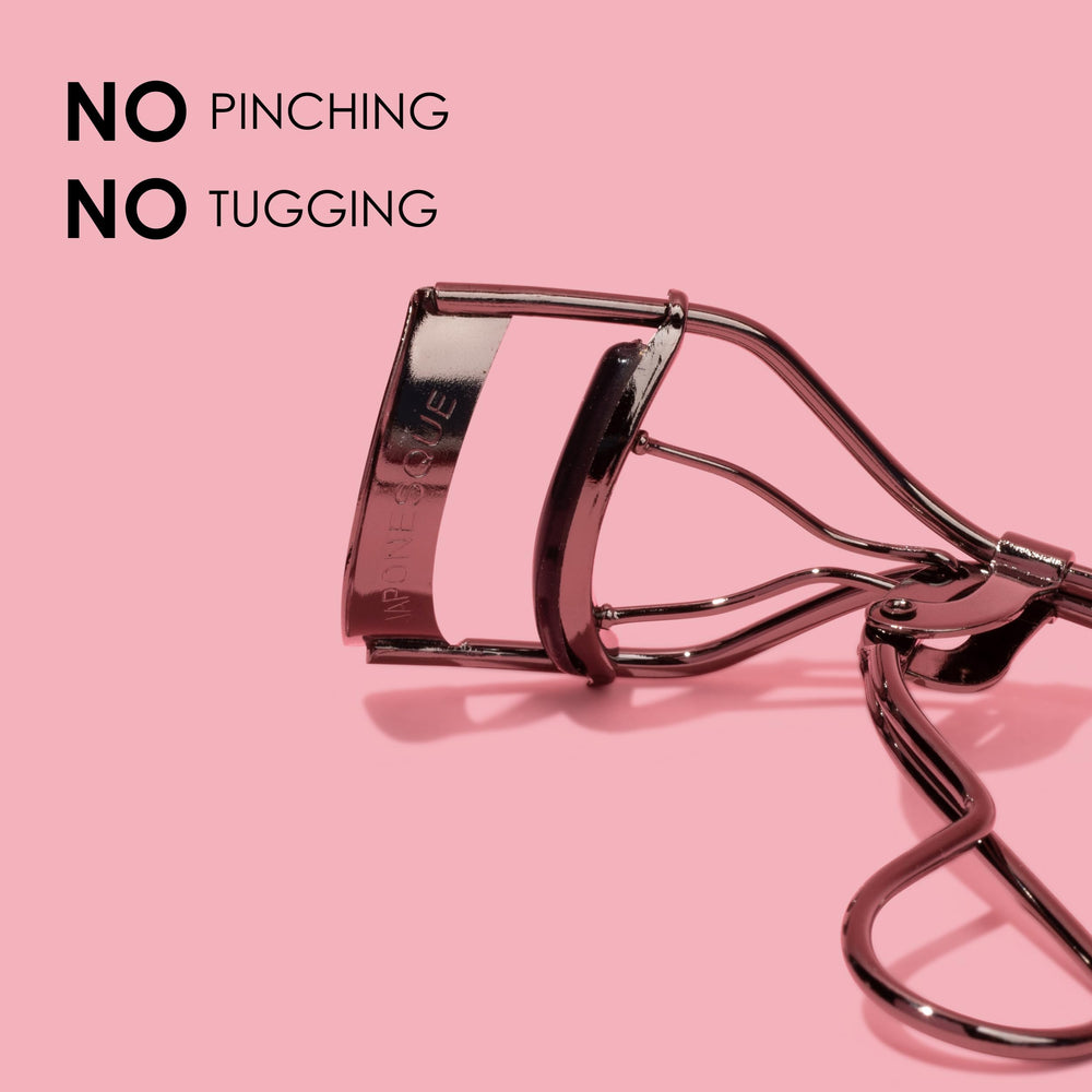 JAPONESQUE Extreme Lash Curler deep-curve hugs round eyes for even curl