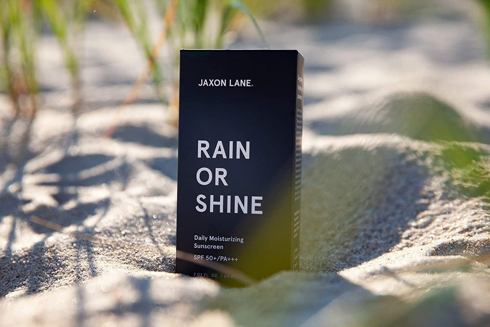 Licorice root powder note in JAXON LANE SPF 50 formula for tone evening