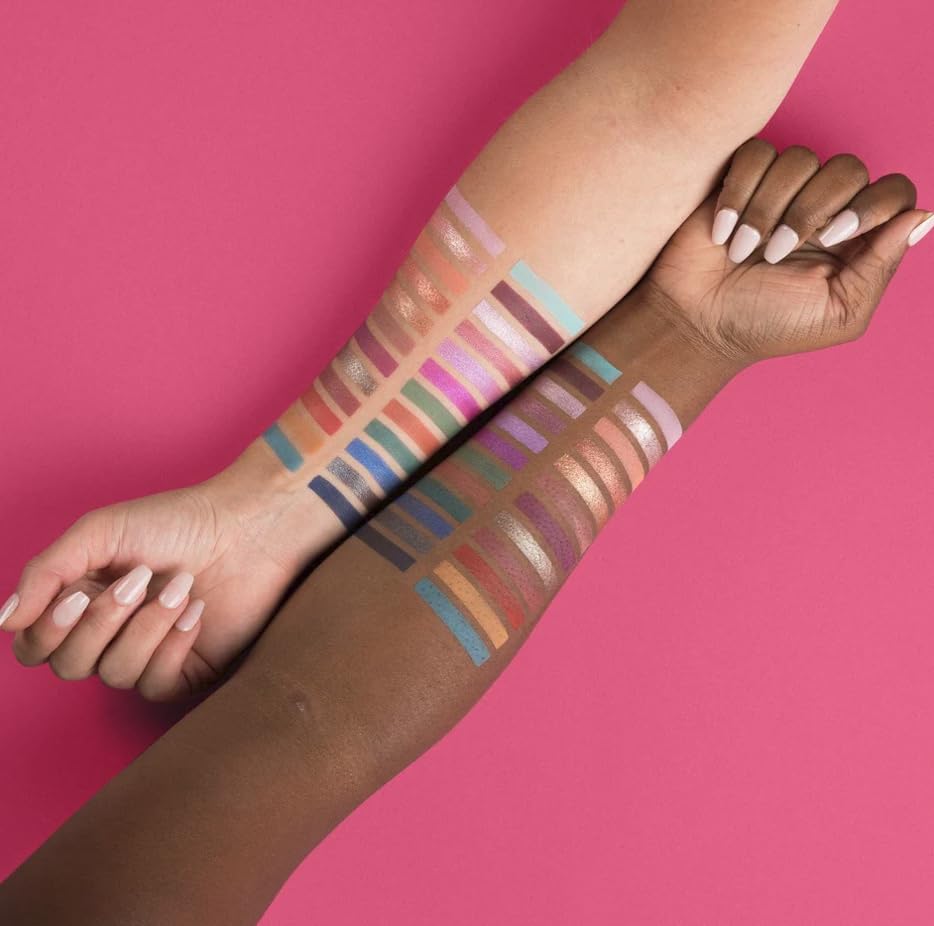 Jeffree Star Scorpio palette pan layout simplifies building cohesive eye looks.