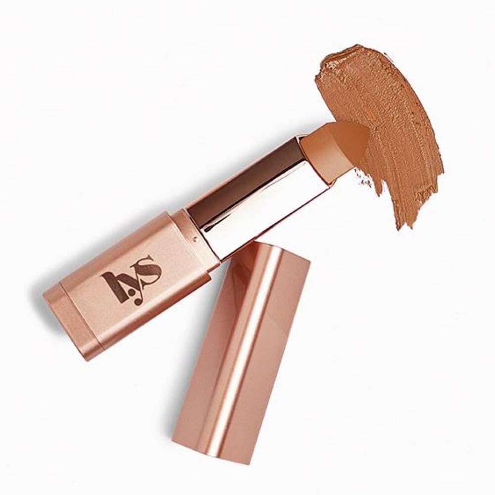 JIGME CALA No Limits cream contour applied along the jawline for precise definition.