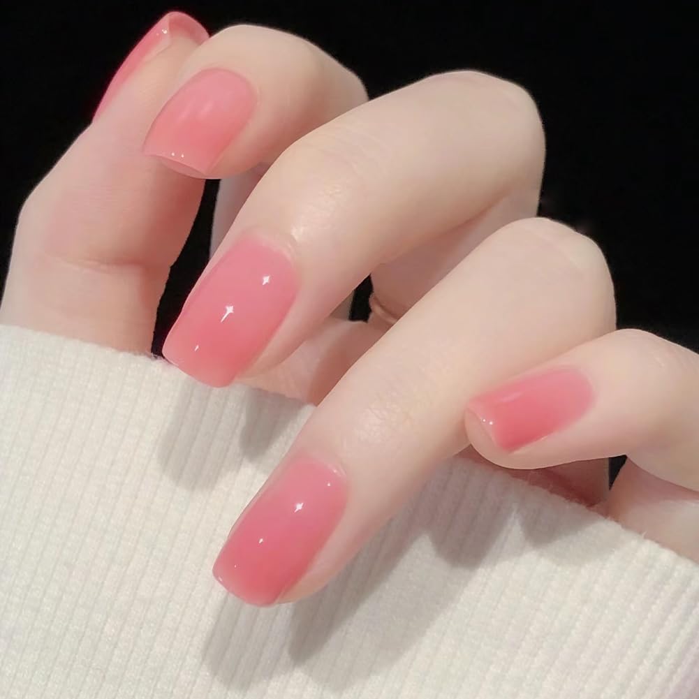 JimysCo COSMOO Nude with glossy natural-looking finish on nails