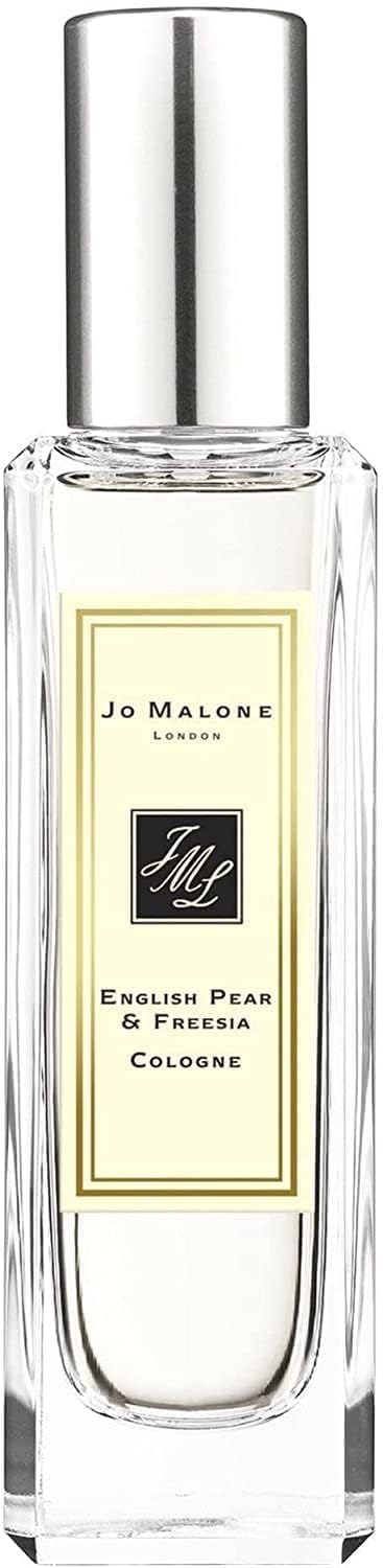Jo Malone English Pear & Freesia spray application demonstrates easy use and lasting projection