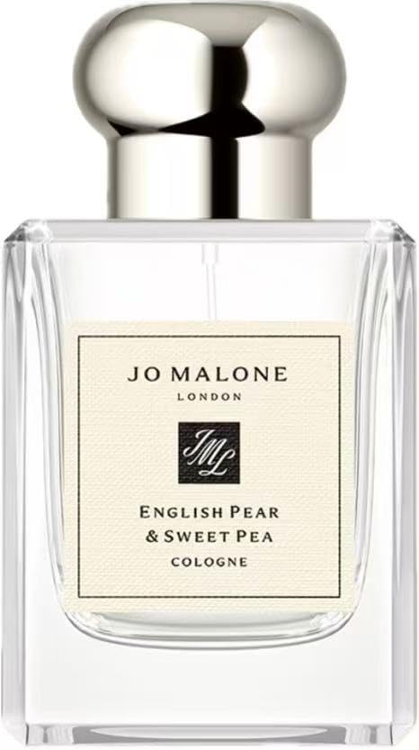 Jo Malone English Pear & Sweet Pea pear fruit close-up showcasing fresh, juicy notes.