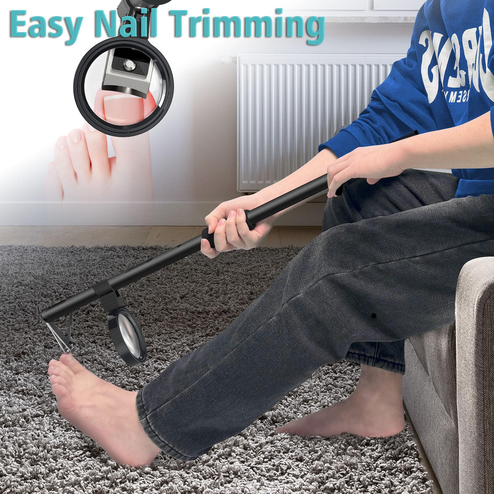 Built in adjustable magnifier improves edge visibility during trimming