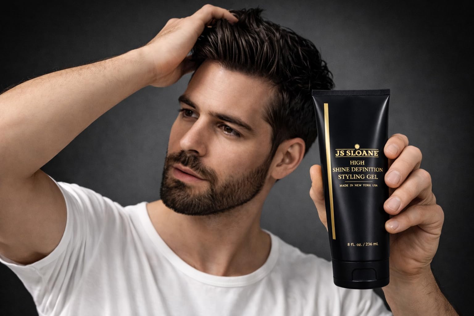 JS SLOANE gel offers durable hold suitable for all-day wear.
