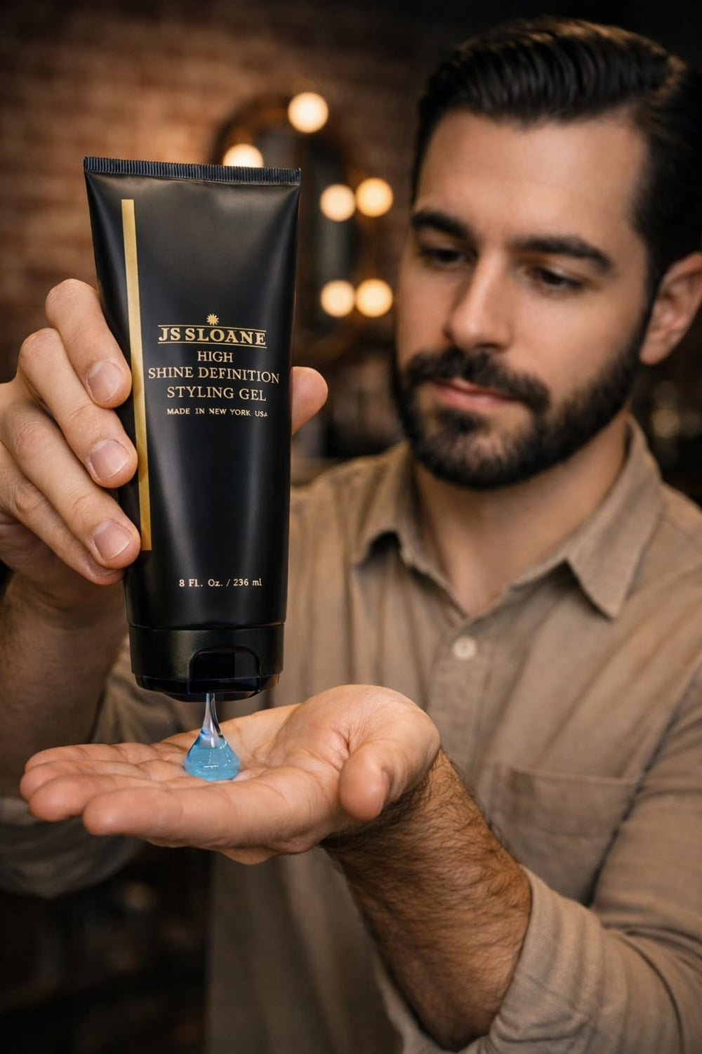 JS SLOANE professional styling gel provides a polished high-shine look.