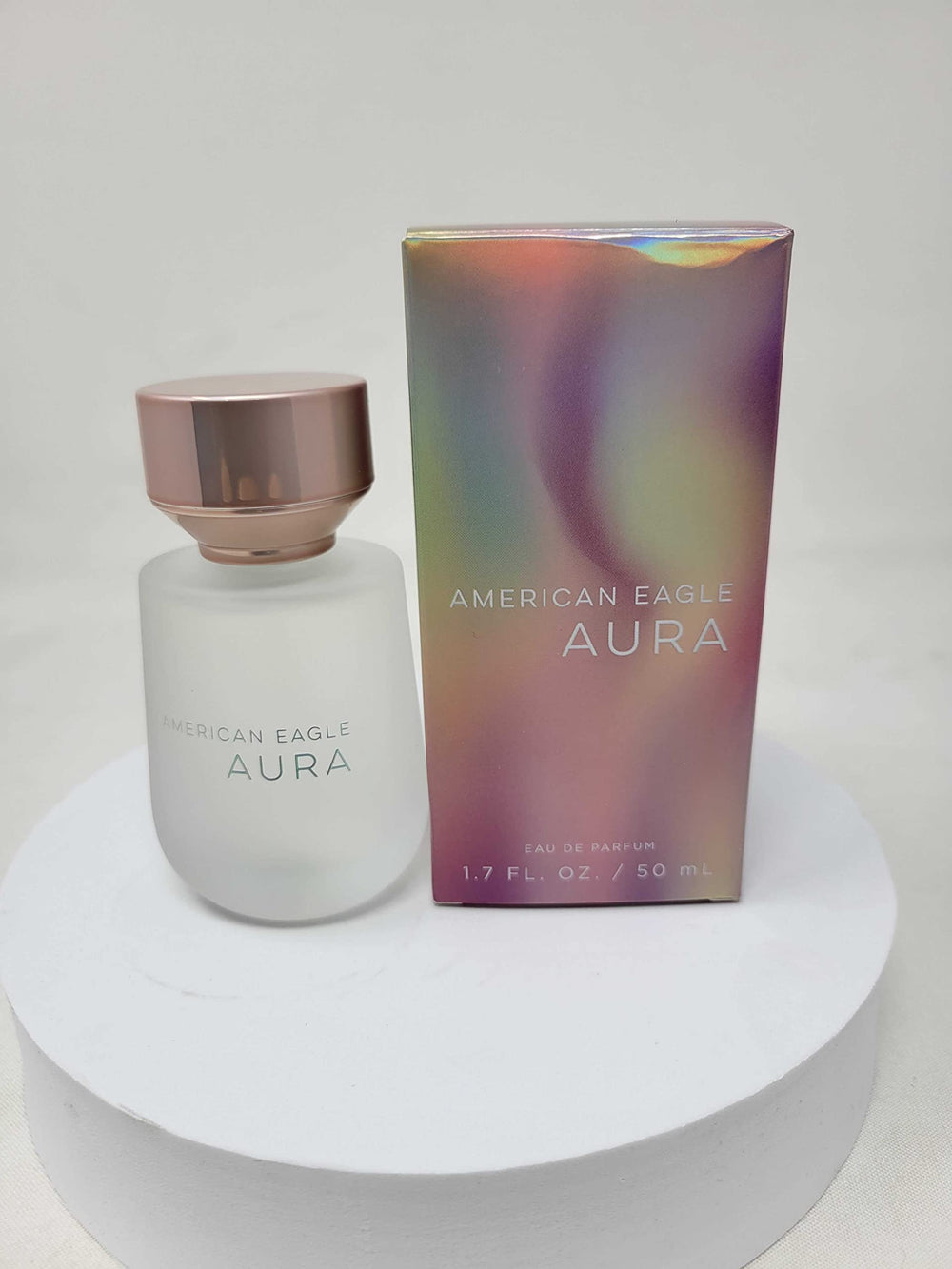 JU American USA Tees Aura gift-ready packaging hints at a thoughtful present option