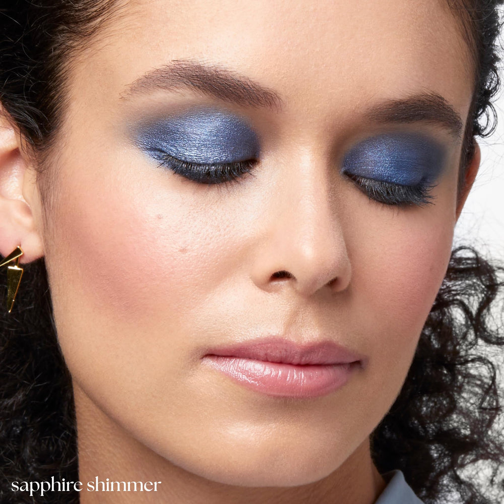 Julep Eyeshadow 101 Sapphire Shimmer swatch on lid shows creme-to-powder texture.