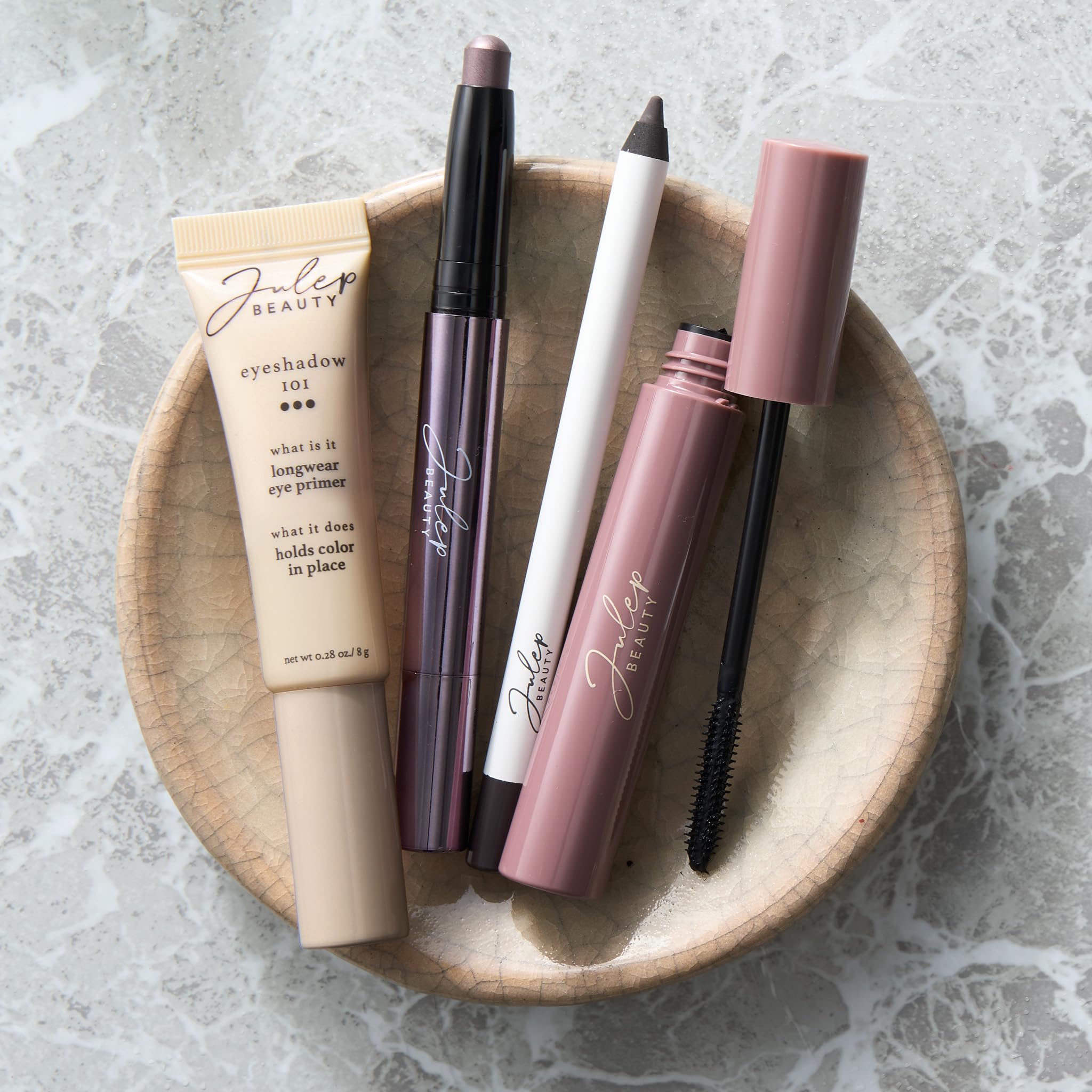 Julep Eyeshadow 101 no brush needed for easy application
