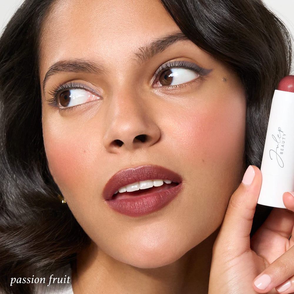 Julep compact design fits your purse for on-the-go touch-ups.