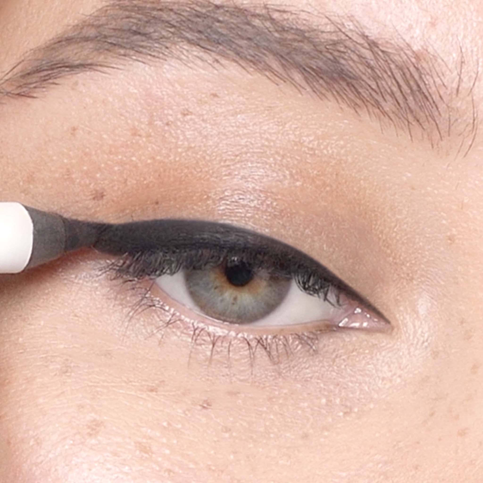Julep When Pencil Met Gel Eyeliner Trio 17 Smoky Plum swatches deepen eyes with smoky, smudge-resistant color.