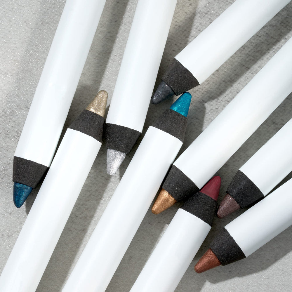 Julep When Pencil Met Gel Terracotta Matte looking great from day to night.