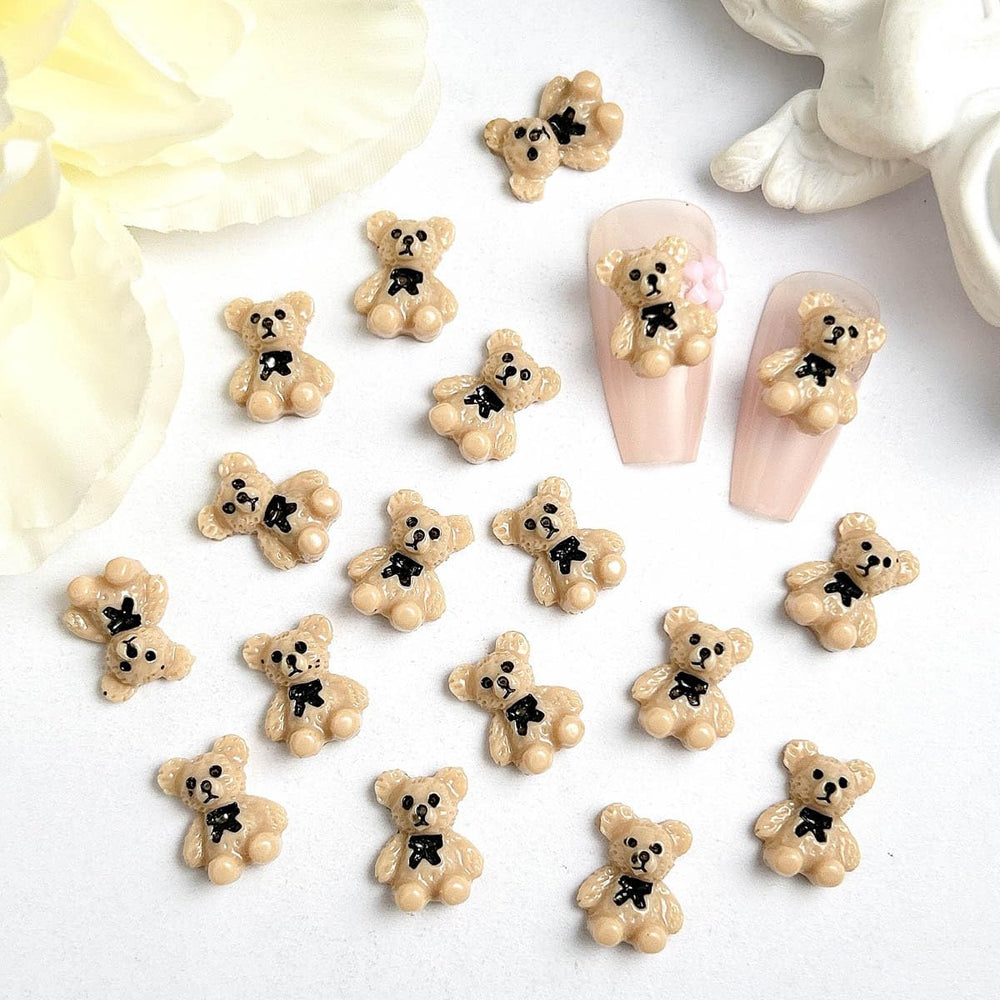Winter-inspired bear charm from JUNCHAO for festive nail designs