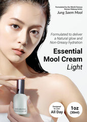 Jung Saem Mool Cream Light texture shown during application for quick hydration