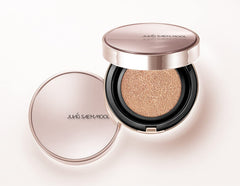 Jung Saem Mool Masterclass Radiant Cushion Vanila N2 sponge application for controlled coverage