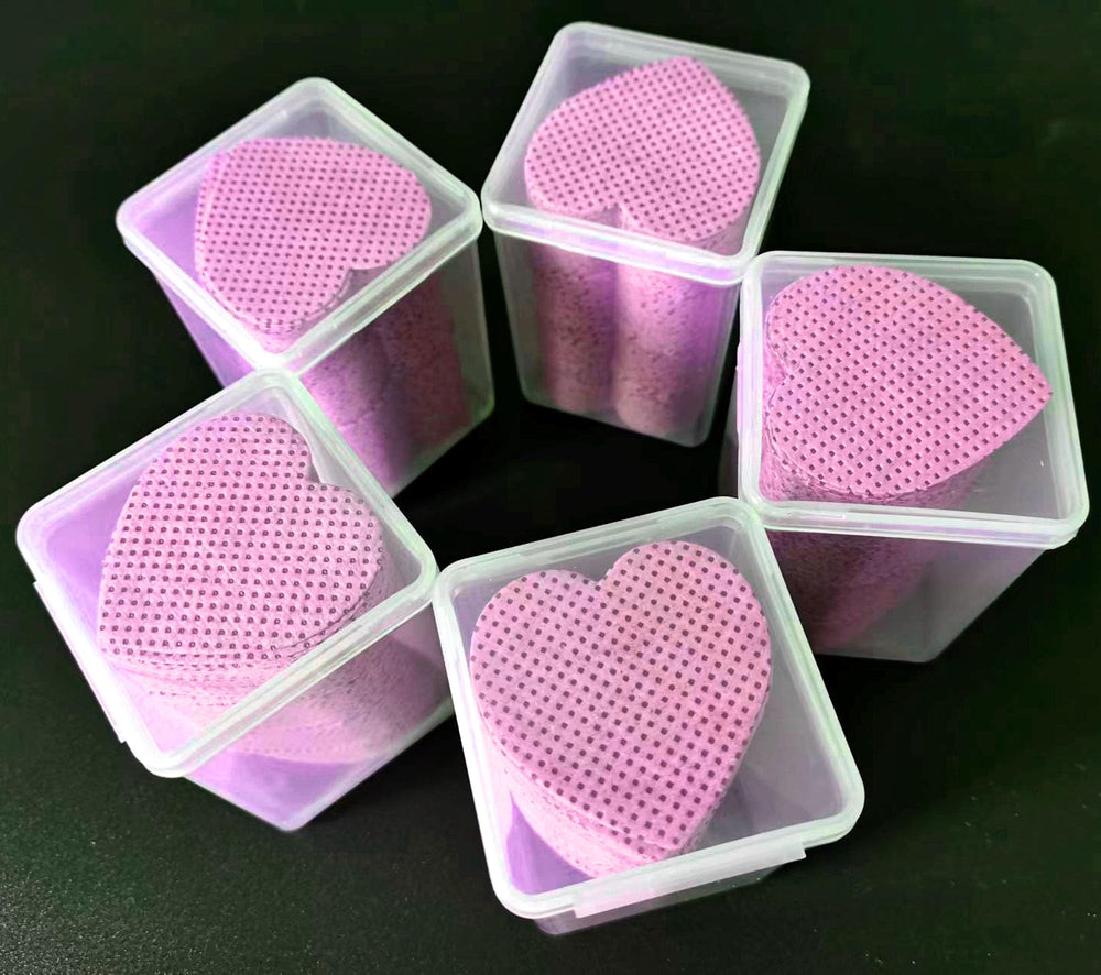 Jusbuya multi-use wipes for nails, lashes, and facial care on the go.