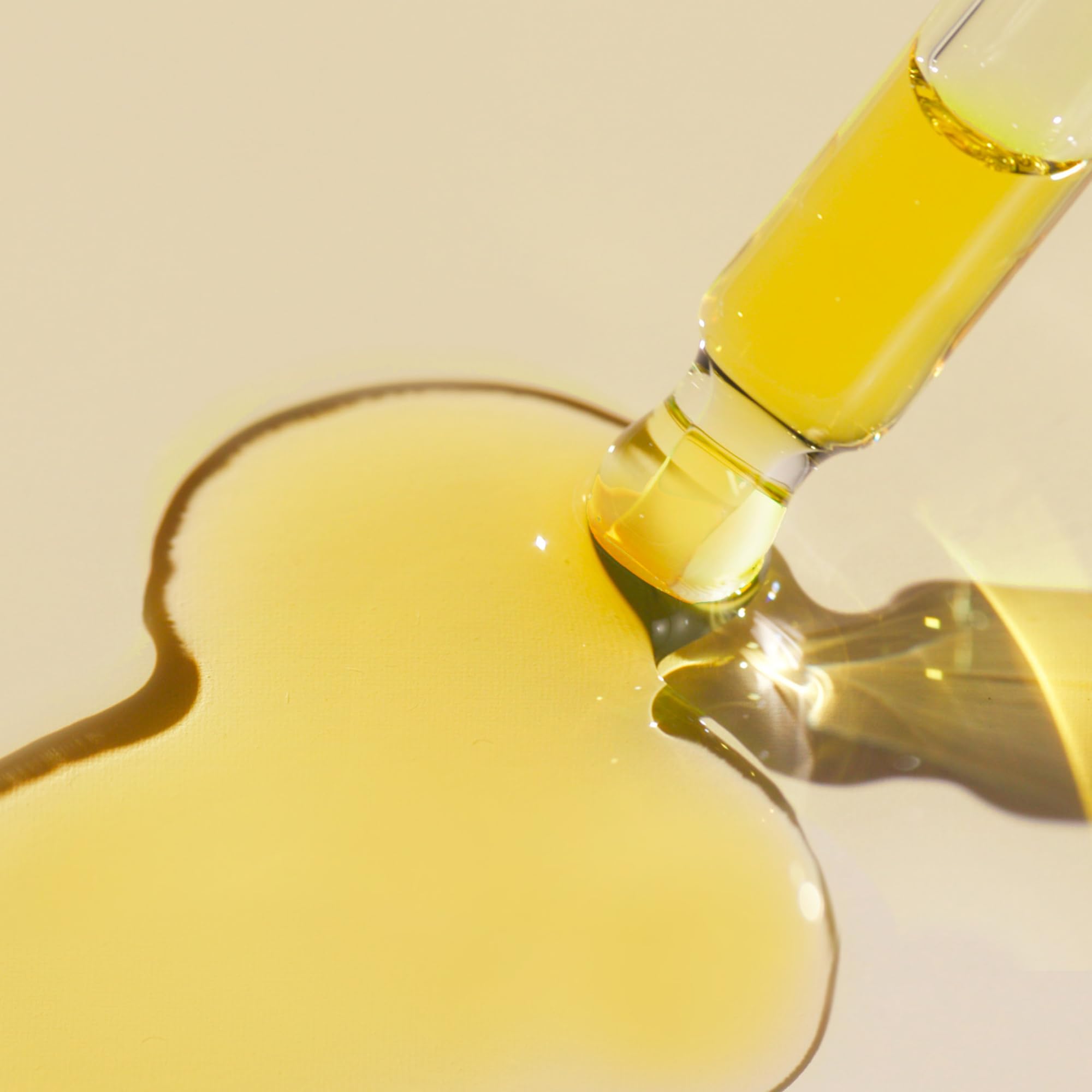 JVN pre-wash oil image shows a clear bottle used to nourish and clarify scalp.