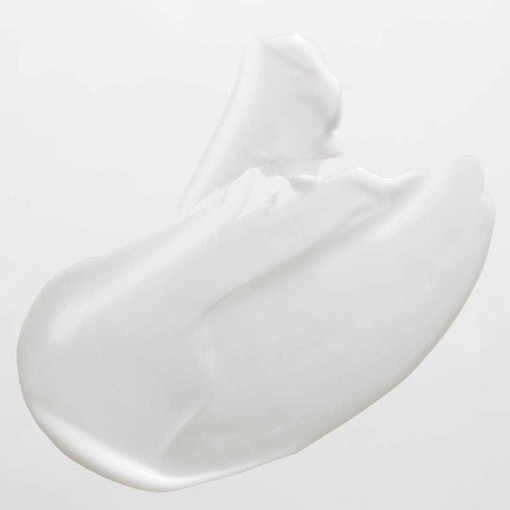 Non-toxic, silicone-free packaging communicates everyday, gentle conditioning.