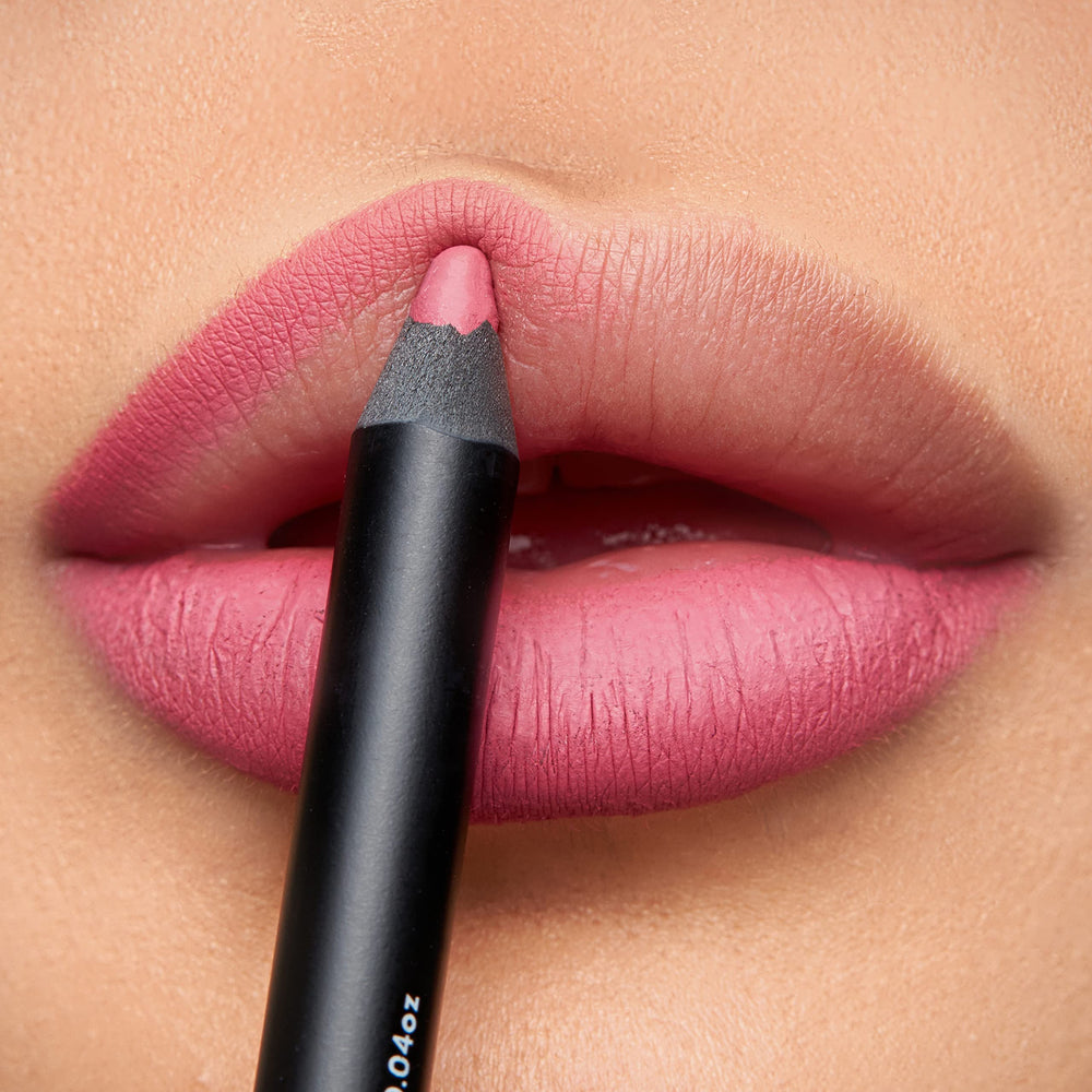 K7L Light Pink Lip Crayon packaging close-up for a clean, professional presentation.