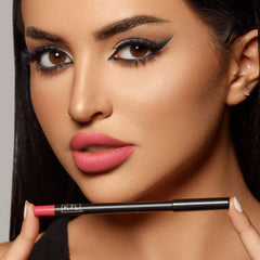 K7L Pink Lip Crayon creamy texture gliding smoothly on lips