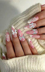 KACHIMOO heart charm for romantic nail details and sparkle