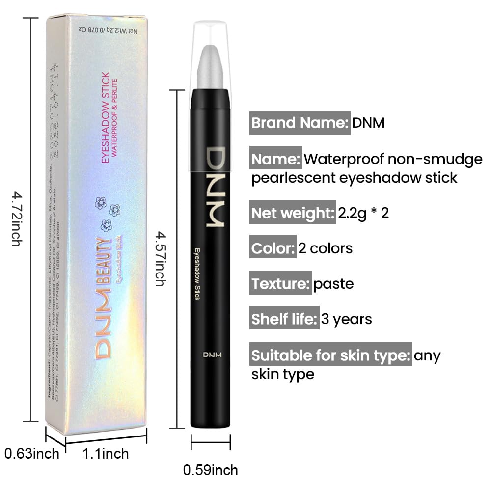 Kaely waterproof finish test demonstrates crease-proof wear.