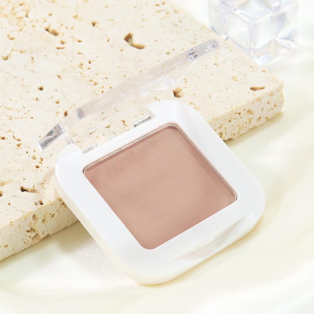 Kaely pressed single eyeshadow compact mini size for on-the-go touch-ups.