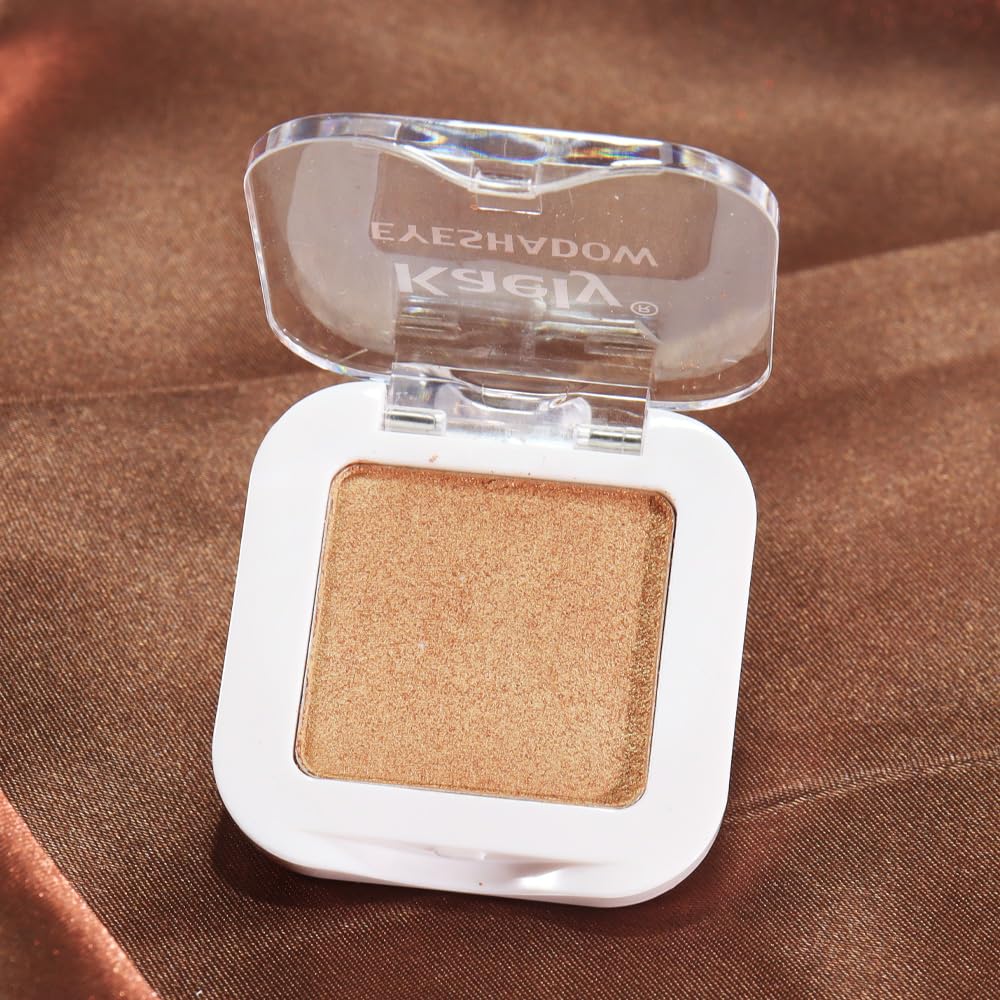 Kaely eye makeup close-up texture highlights micro-glitter particles.