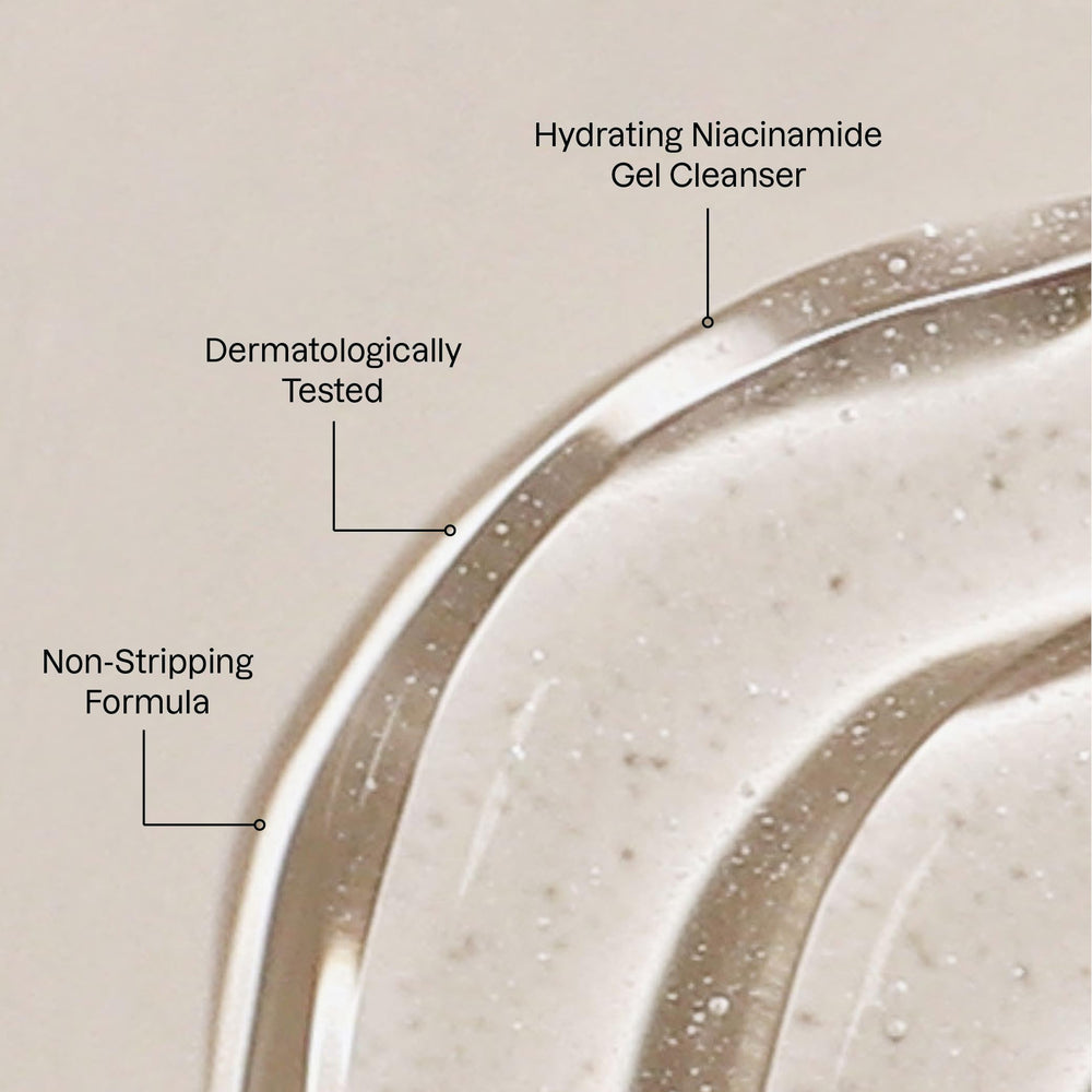 Karuna Balancing Facial Gel Cleanser niacinamide icon emphasizing calming effect.