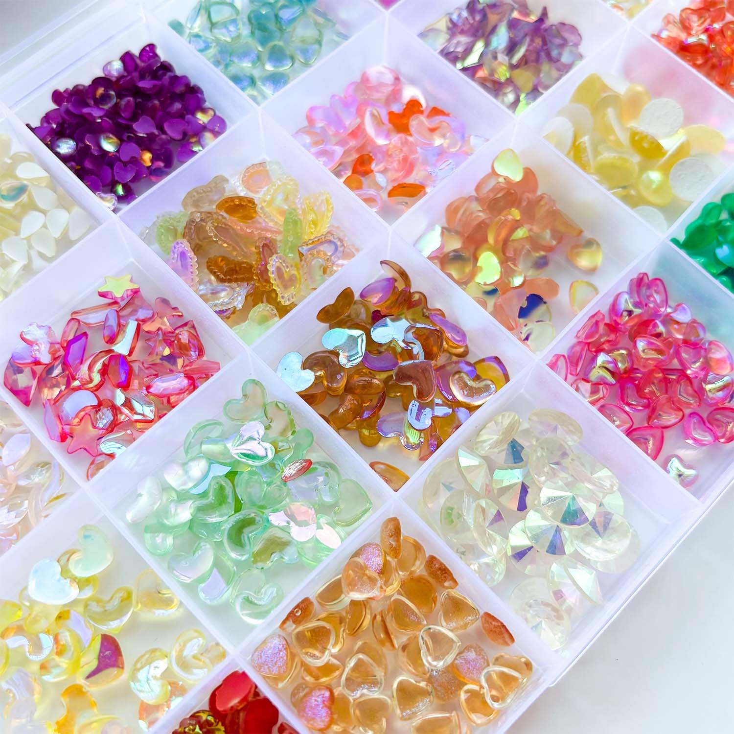 KASOICRA resin heart nail charms with smooth finish.