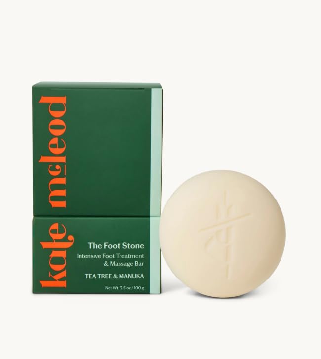 Kate McLeod Foot Stone application glides on cleanly, delivering deep moisture without residue for dry heels
