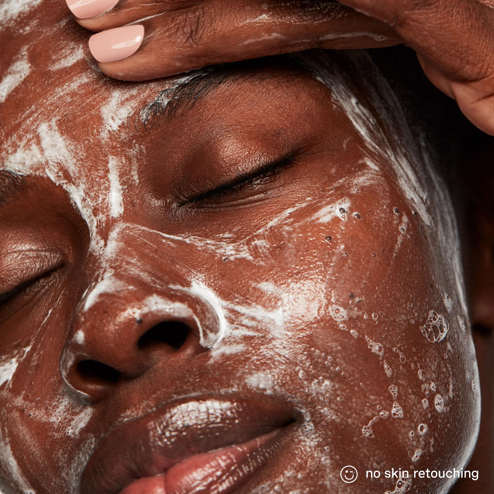 Kate Somerville On The Glow Kit ExfoliKate Glow Moisturizer hydrates for a dewy glow.