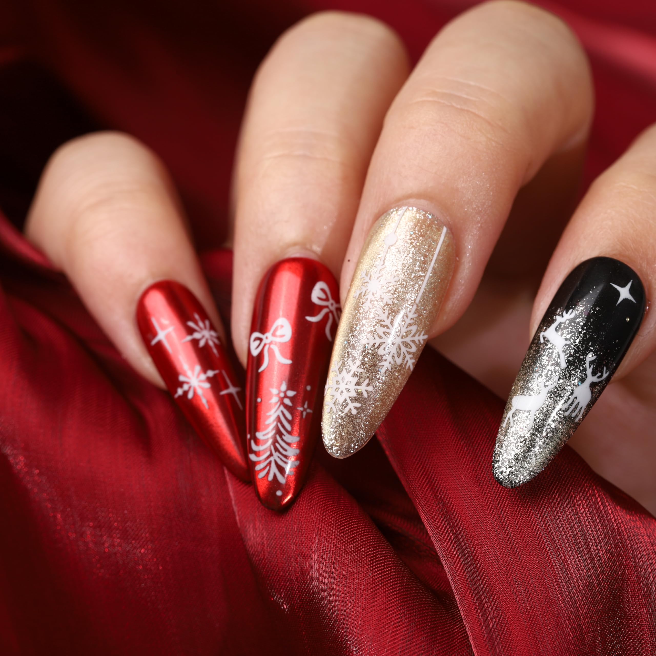 Kelhomecl 3D-thin decals provide crisp details without bulk on nails.