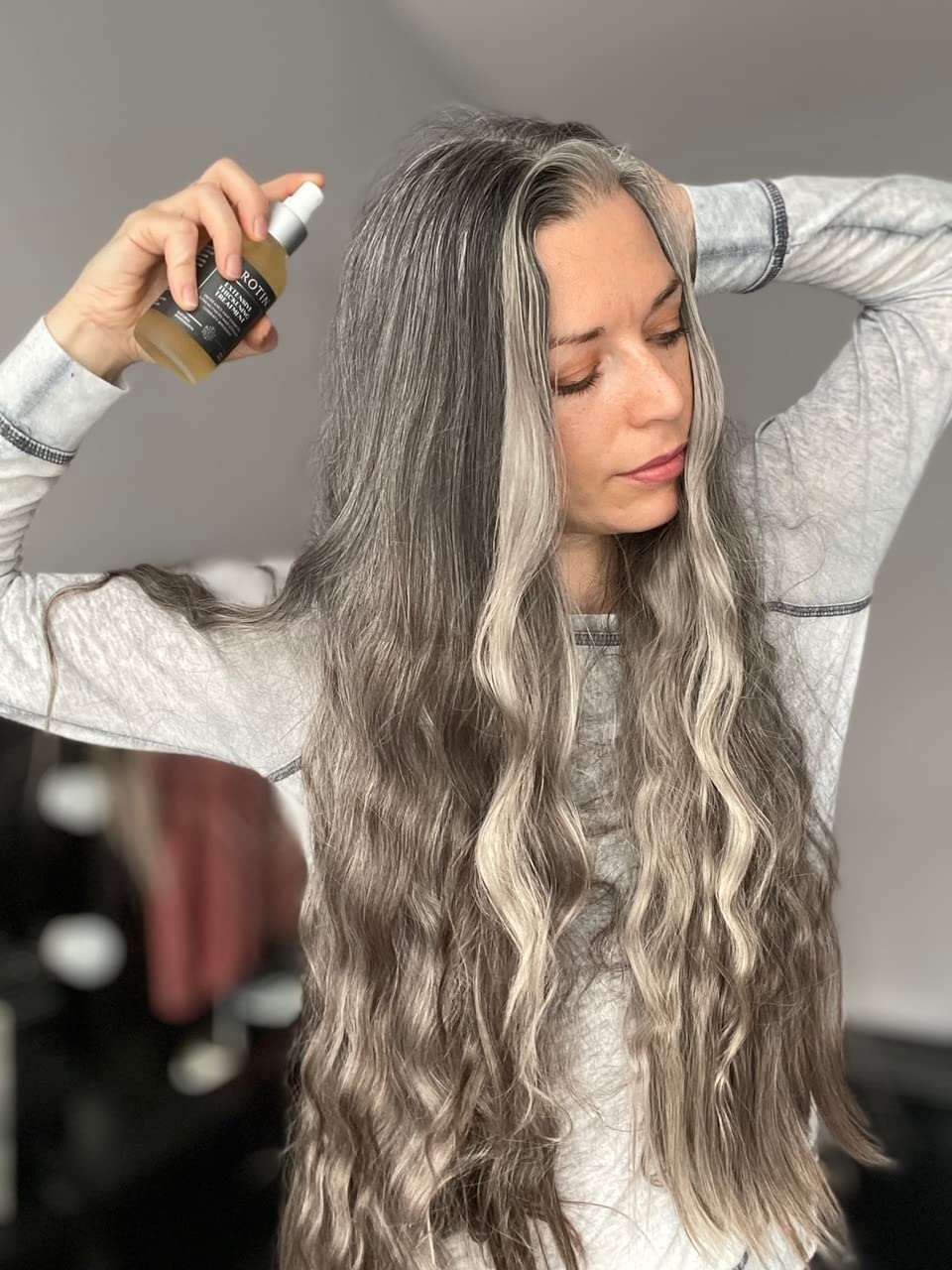 Kerotin daily routine from roots to ends for thickness.