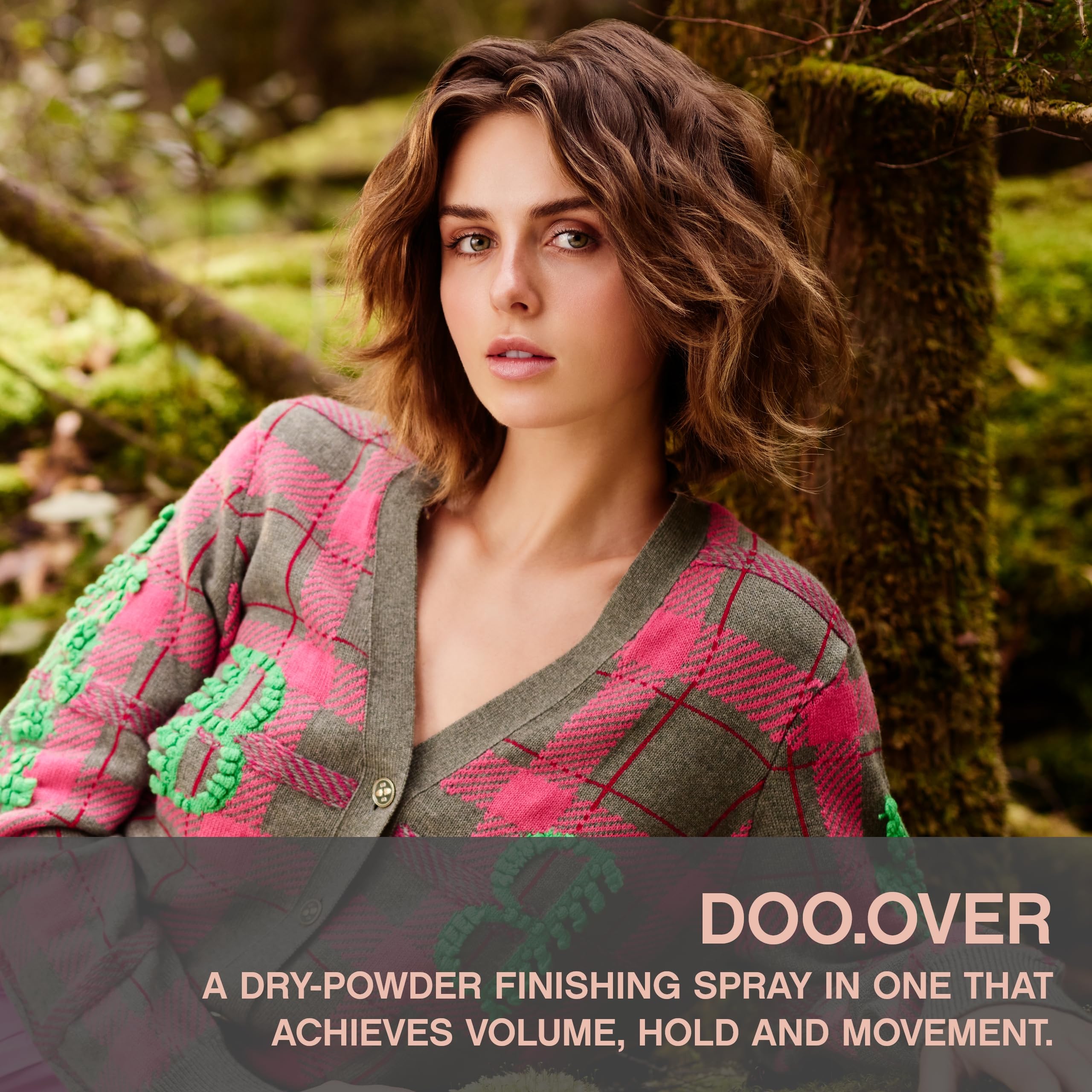 KEVIN.MURPHY DOO.OVER removes excess oils for a refreshed texture.