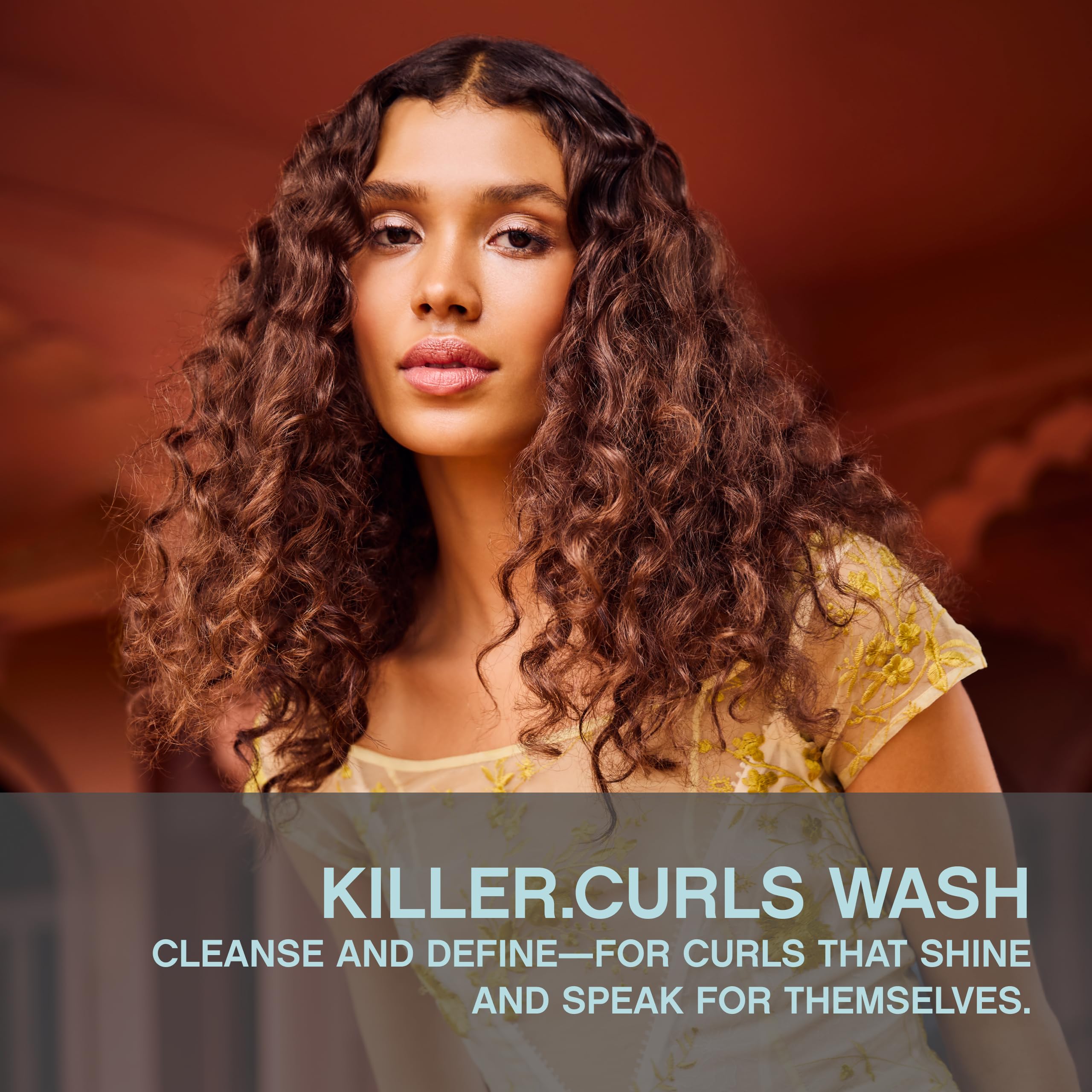 KEVIN.MURPHY Killer.Curls Wash bottle pump demonstrating convenient daily use.