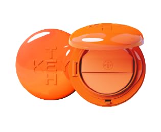 Close-up texture reveals semi-matte, shine-free finish with buildable coverage.