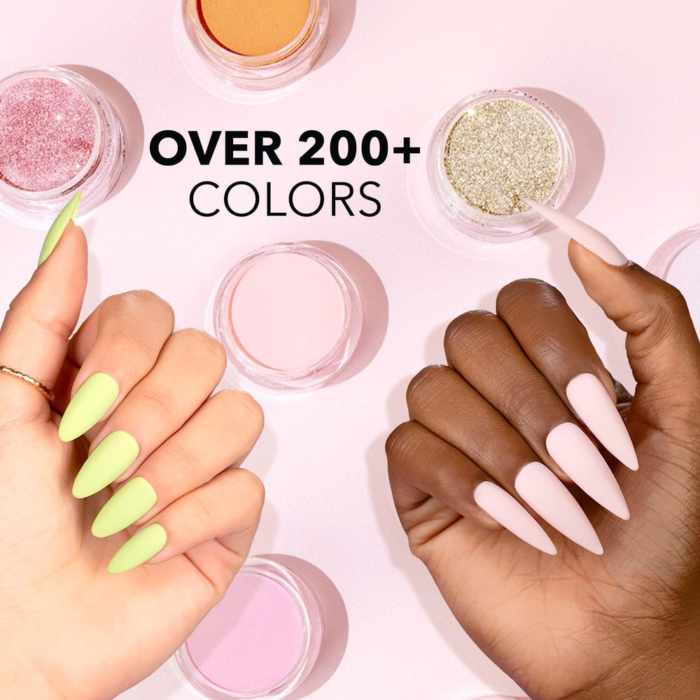 Kiara Sky dipped nails in milky white shade for a natural, elegant look.
