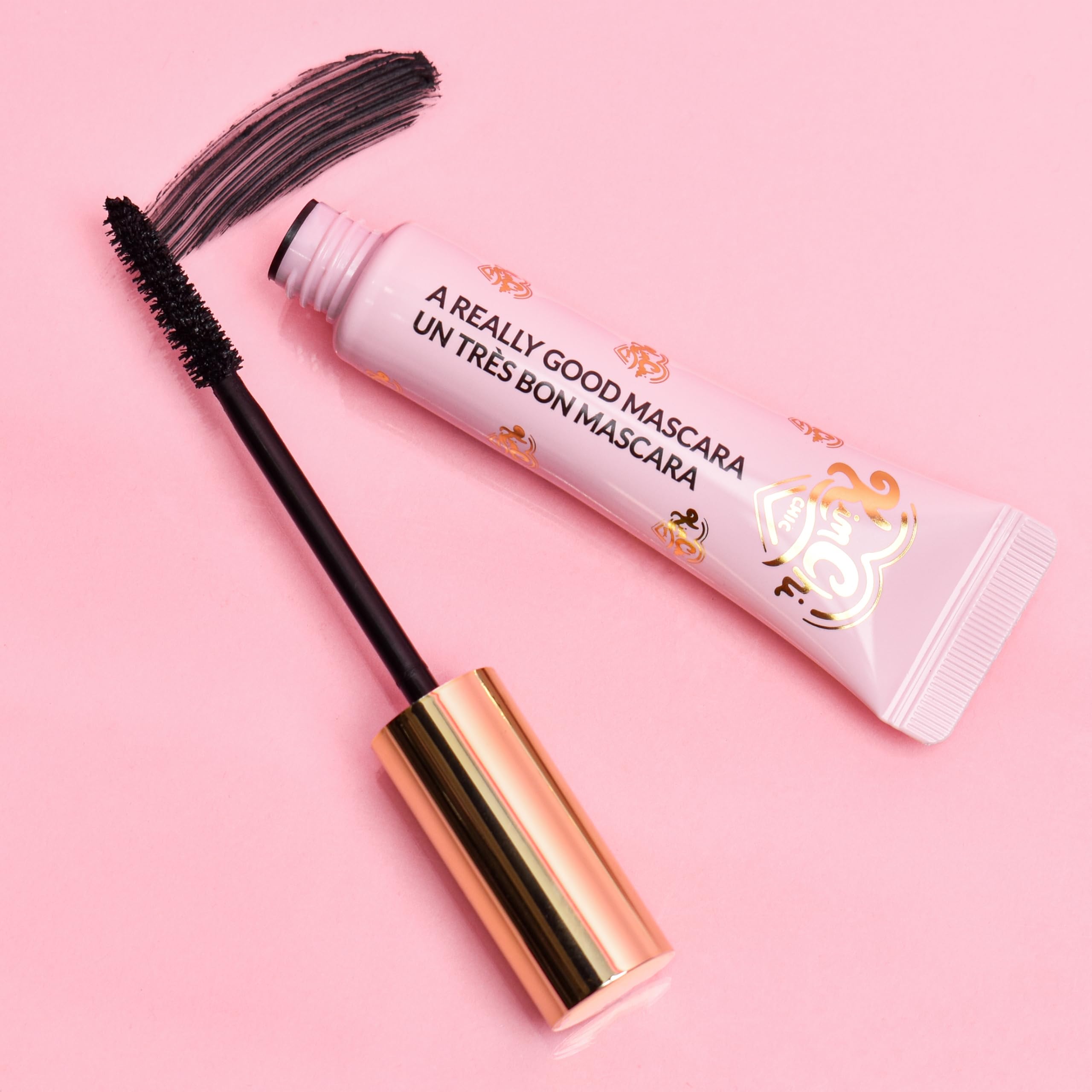 KimChiChic mascara with vitamin E nourishment for conditioning lashes