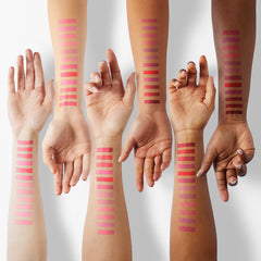 KIMIEYE long-lasting formula image showing transfer-resistant lip color.