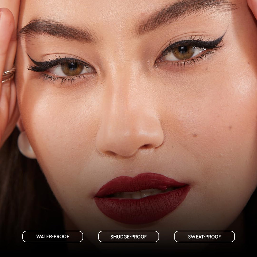KIRO Soft-Matte Eyeliner carbon black waterproof-action shot highlighting smudge resistance.