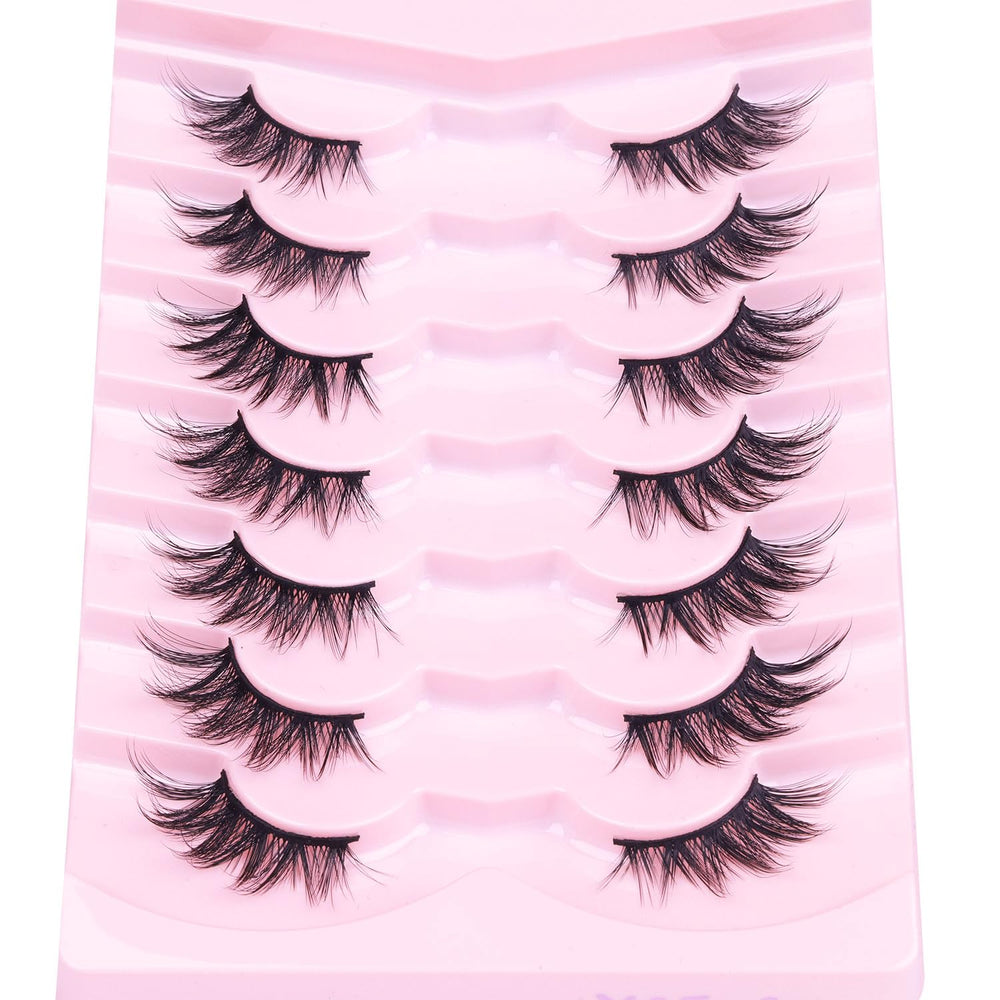Kiromiro 3D Volume Cat Eye Lashes create bold definition